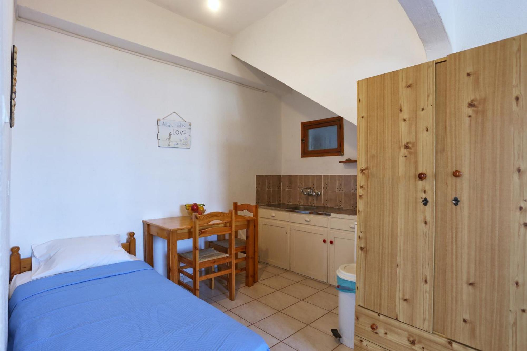 Armena Inn أرمينيستيس المظهر الخارجي الصورة